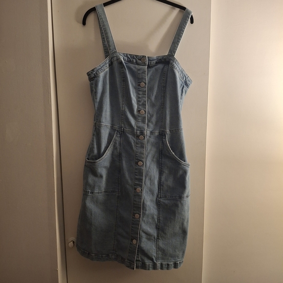 On 34th Women's Denim Button-Front Midi Dress - Picture 1 of 8